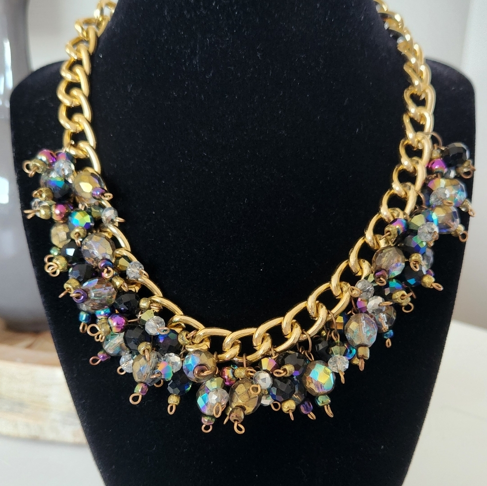 Chic Gold and Multicolor Beaded Necklace